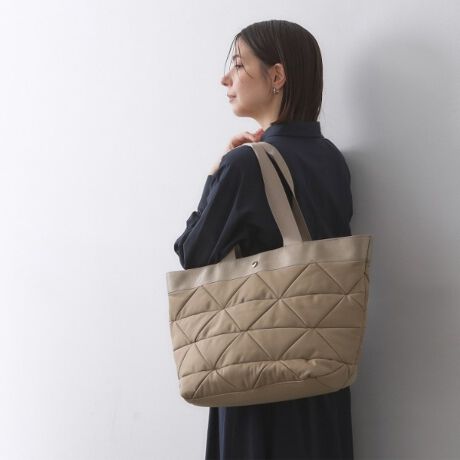 [^ԁFC7114035]yʂłsɂœKI|Pbg֗ȃrbOTCỸg[gobOlCobȎfނAbvf[gI荂ȈۂɁIEgCAO^̃pb`[NfUCVNEJWAȂiȃVvfUCg[gE蕔͏iȌ̃OOe[vgpEƂsɂ֗ȃTCYEt@Xi[JdlŖhƖʂSE|PbgAו̎dɕ֗  |PbgF10iA|PbgF2A|PbgF8jyfUCzsɕ֗ȃrbOTCỸg[gobOłBH~炵pb`[Nfނ̓gCAO^fUCłpӂ܂BɎ[͂AƂsȂǂɂ֗ȃt@Xi[JdlŖhƖʂSłB|Pbg̐̂|CgŁA|Pbg2A|Pbg8tĂāAו̎dɔɕ֗łB蕔͏iȌ̂OOe[vgpĂAɊ|ۂɃSɂfUCɎdグ܂BA4TCYΉ\sΉ|Pbg|Pbg聡|\Ɩ̊֌WɂAۂFČꍇ܂B܂Ap\REX}[gtHȂǂ̊ɂA኱iƉ摜̃J[قȂꍇ܂Bd:720g