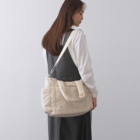 [^ԁFC7114037]eʂȂ̂ɌyĂo◷sɂ҂I|Pbgŋ@\̂yʃJWA2WAYrbOg[gEJWAȂiȃVvfUC2WAYrbOg[gE悢ӂ݁iptB[ĵfނgpEyʂȂ̂ŁAo◷sɂ߁IEO\ȃV_[Xgbvt2WAYdlEV_[Xgbv͒\Ê̕ŁAɊ|ƂɈ芴܂EJ̓t@Xi[JdlŁAוяoȂSEA4TCY薳AƂsɂΉł[́EOwʂ̃|Pbgɂ̓L[P[X̃nhʂƂ\E|PbgAו̎dɕ֗ yfUCzgĥӂ݂̂fނgpy2WAYdl̃rbOTCYg[gobOBɎ[͂AƂsɂ߂łBOwʂ̃|Pbgɂ̓L[P[X̃nhʂƂ\łB|PbgAׂȉו̎dɕ֗ŁAO|PbǵAƎogѓdbȂǂ̎[ɕ֗łB蕔͑߂ȃfUCŁAɂۂɈ芴܂BO\ȃV_[Xgbvt2WAYdlŁAV_[Xgbv͒\Ȃ̂|CgłBfނŁA500mlybg{g[\ȃTCỸ~hV_[iC71|14036ĵ܂BydlzE|PbgF~6 O~52WAYgxobOA4TCYΉ\|Pbg聡yʁ|\Ɩ̊֌WɂAۂFČꍇ܂B܂Ap\REX}[gtHȂǂ̊ɂA኱iƉ摜̃J[قȂꍇ܂Bd:420g