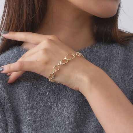 [^ԁFC7134200]jAX̂郁^`F[̃uXbgyfUCzj[Nȕό``F[̃^uXbgB悤ȃCāAVvȂ݊̂X^Co܂ByȂ|CgzJWAȃfjX^CAtH[}ȑɂ킹₷ALV[Ŋ􂵂܂Bd˕tɂKĂÃuXbgƂ̃R[fBl[gyނƂł܂BƖ̊֌WɂAۂFČꍇ܂B܂Ap\REX}[gtHȂǂ̊ɂA኱iƉ摜̃J[قȂꍇ܂B