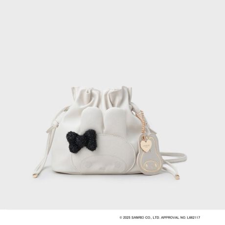 [^ԁFC7194021]MY MELODY 50th Anniversary ~ OPAQUE.CLIP̃R{[V́A}CfB50NjIgiACeIĂ邾ŃNNtFCX^̃LL|[`~jV_[B~[`[t̍fނ̃obÓAfC[gɂ҂IAjo[T[LOʂȃRNVy݂ByfUCzʂɃ}CfB̂炪{ꂽfނ̋В^~jV_[B{LLfނɂȂĂAVvȂ؂₩ACeBTCȟт߂Œ߂\ŁA͖Dt̃|PbgtĂď̎dɂ֗łBO\ȃ}CfB̂^IWi~[`[tBNLOfUC̉Dƃl[tĂ܂B#872J[ECTCgƈꕔX܌J[łBfނŁALeBO~hg[gobOiC71-94020jAA4TCYΉg[gobOiC71-94022j肪܂By}CfBzȂŖ邢Av̏̃RB󕨂́A΂񂪍ĂꂽA킢BꂳƂɃNbL[Ă̂DBDȐHו́AA[hpEhP[LBydlzE|PbgF~1Ɩ̊֌WɂAۂFČꍇ܂B܂Ap\REX}[gtHȂǂ̊ɂA኱iƉ摜̃J[قȂꍇ܂Bd:230g(TvTCY)