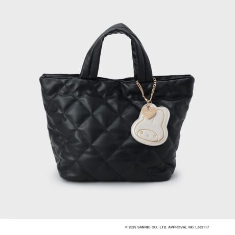 [^ԁFC7194020]MY MELODY 50th Anniversary ~ OPAQUE.CLIP̃R{[V́A}CfB50NjIgiACeIĂ邾ŃNNtFCX^̃LL|[`~jV_[B~[`[t̍fނ̃obÓAfC[gɂ҂IAjo[T[LOʂȃRNVy݂ByfUCz\ʂ_CLg̍fނgp~hTCỸg[gobOBȂłӂƂ̊\ĂAgĥACeɁB͖Dt̃|PbgtŁA{̂500mlybg{g[łTCYȂ̂|CgłBO\ȃ}CfB̂^IWi~[`[tBNLOfUC̉Dƃl[tĂ܂B#872J[ECTCgƈꕔX܌J[łBfނŁAВ~jV_[iC71-94021jAA4TCYΉg[gobOiC71-94022j肪܂By}CfBzȂŖ邢Av̏̃RB󕨂́A΂񂪍ĂꂽA킢BꂳƂɃNbL[Ă̂DBDȐHו́AA[hpEhP[LBBydlzE|PbgF~1Ɩ̊֌WɂAۂFČꍇ܂B܂Ap\REX}[gtHȂǂ̊ɂA኱iƉ摜̃J[قȂꍇ܂Bd:255g(TvTCY)