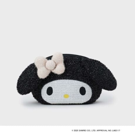 [^ԁFC7194028]MY MELODY 50th Anniversary ~ OPAQUE.CLIP̃R{[V́A}CfB50NjIgiACeIĂ邾ŃNNtFCX^̃LL|[`~jV_[B~[`[t̍fނ̃obÓAfC[gɂ҂IAjo[T[LOʂȃRNVy݂ByfUCz}CfB̂ꎨ̂𗧑̓Iɕ\tFCX^|[`BLLtBfނgpĂA؂₩Ȉۂ̃|[`łBt@Xi[JŊԌLAɂ̓MU[|Pbgtōׂ̂̎dɕ֗łBNLOfUC̉Dƃl[tĂ܂B#812J[A#873J[ECTCgƈꕔX܌J[łBfނŁAꎨtFCX^2WAYLL~jV_[iC71-94029j肪܂By}CfBzȂŖ邢Av̏̃RB󕨂́A΂񂪍ĂꂽA킢BꂳƂɃNbL[Ă̂DBDȐHו́AA[hpEhP[LBydlzE|PbgF~1Ɩ̊֌WɂAۂFČꍇ܂B܂Ap\REX}[gtHȂǂ̊ɂA኱iƉ摜̃J[قȂꍇ܂B