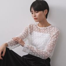 チュールフラワー刺繍シアートップス【洗濯機OK】