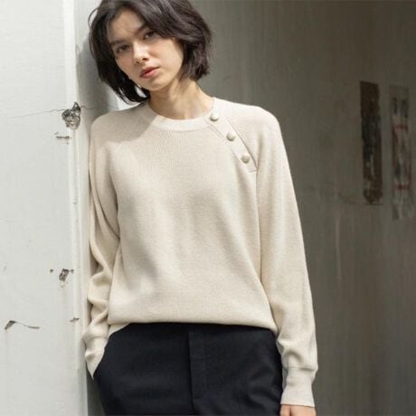 [^ԁF63714019]܌̏{^fUCł肰Ȃ؂₮IfC[Ɋ􂷂Ai߂̃jbgyfUCzERɐĝ痣鏬l҂݂̗pAƂ̂VGbgBE܌ɃVpS[h̃{^tāAANZT[v炸̃|CgɁBE̓udlɂȂĂA₷Kɒ܂BE͒ߕt̂ȂdlȂ̂ŁApcɂXJ[gɂ킹₷fUCłByfށzEэ̍afނgpĂA݂ꂢ߂ɒpłfފBE肰Ȃ߂Aiȃ̎gpBE}VEHbVułȒPłBƖ̊֌WɂAۂFČꍇ܂B܂Ap\REX}[gtHȂǂ̊ɂA኱iƉ摜̃J[قȂꍇ܂B