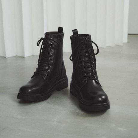 [^ԁFC7124024]hdlI[XAbvfUCƃ^N\[N[Ȉۂ̃ghV[gu[cE^N\[gph߂Ȉۂ̃fUCE{͍̂fނgpE{̓̓W[WfނgpđǍDE~͒ᔽNbVEhdlłƂJ̓Ȃǂɂ𗧂ACełyfUCzJWAȃX^COɍ킹₷TChWbvdl̃[XAbvfUCu[cłBy₩ȃXJ[gƍ킹ăX^CÕoXƂAgh̃fjJ[Spcƍ킹X^COɂ߂łBɃW[WfނgpA~ɂ͒ᔽfނgpėSn̗ǂɂ܂BhghƖ̊֌WɂAۂFČꍇ܂B܂Ap\REX}[gtHȂǂ̊ɂA኱iƉ摜̃J[قȂꍇ܂Bd:03(24.0~24.5cm)Б385g