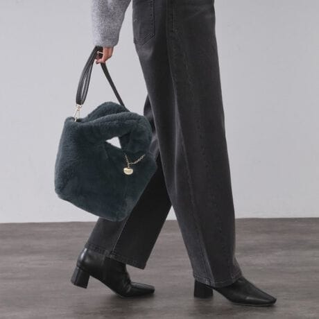 [^ԁFC7114066]H~[h܂tFCNt@[ANZT[oŊy߂V_[obOEfUC̃~hTCYg[gobOBEi؂₩Ȉۂ̖ё̒tFCNt@[gpBEO\ȃOV_[t2WAYdlBE500mlybg{g܂TCYBE|Pbgtŏ̎dɕ֗łByfUCzё̂{[Ղ̃tFCNt@[gp2WAYV_[g[gobOłBO\ȍfނ̃OV_[tŁA2WAYdlȂ̂|CgBVNX^COɍ킹₷J[𒆐SƂ4FWJŁAÂȂ肪ȏH~R[fɃghvX܂B`R[O[ŏnTɂAJuEItzCgŏ_炩GߊoĂA~gO[ŃX^CÕ|CgɂĂBgpƂ2F₨FBւ̃v[gɂ߂łB2WAYtFCNt@[ydlzE|PbgF~1Ɩ̊֌WɂAۂFČꍇ܂B܂Ap\REX}[gtHȂǂ̊ɂA኱iƉ摜̃J[قȂꍇ܂Bd:280g(TvTCY)