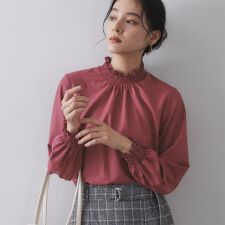 シャーリングハイネックブラウス【洗濯機OK】
