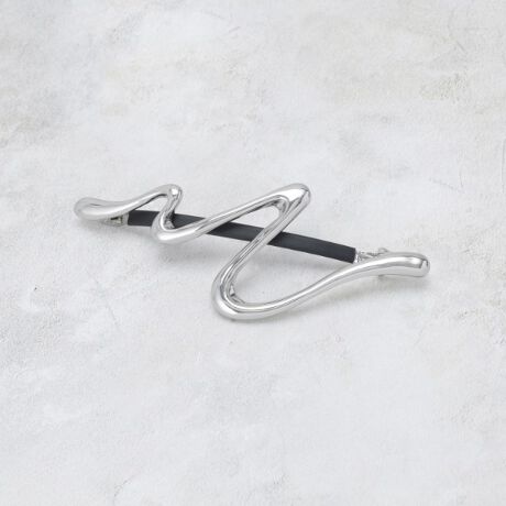 [^ԁFC7134910]ꂽjAXfUC̃^ob^yfUCzȐƖʂ̃oXō\jAX̂郁^ob^BVvȂ痧̊̂鑢`܂ɐꂽANZgY܂ByȂ|Cgz߂̃|j[e[TChXbvł܂Ƃߔɍ킹ƁAsIŐۂɁBꂢ߃JWA̎dグɍœKŁAWPbguEXƍ킹ƈiƏiɉf܂BƖ̊֌WɂAۂFČꍇ܂B܂Ap\REX}[gtHȂǂ̊ɂA኱iƉ摜̃J[قȂꍇ܂B