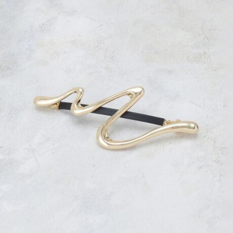 [^ԁFC7134910]ꂽjAXfUC̃^ob^yfUCzȐƖʂ̃oXō\jAX̂郁^ob^BVvȂ痧̊̂鑢`܂ɐꂽANZgY܂ByȂ|Cgz߂̃|j[e[TChXbvł܂Ƃߔɍ킹ƁAsIŐۂɁBꂢ߃JWA̎dグɍœKŁAWPbguEXƍ킹ƈiƏiɉf܂BƖ̊֌WɂAۂFČꍇ܂B܂Ap\REX}[gtHȂǂ̊ɂA኱iƉ摜̃J[قȂꍇ܂B