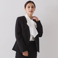 ≪通勤・セレモニーセットアップ対応≫ Vネックジャケットダブルクロス【洗濯機OK】