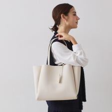 【軽量／A4サイズ対応】サフィアーノ調3層トートバッグ