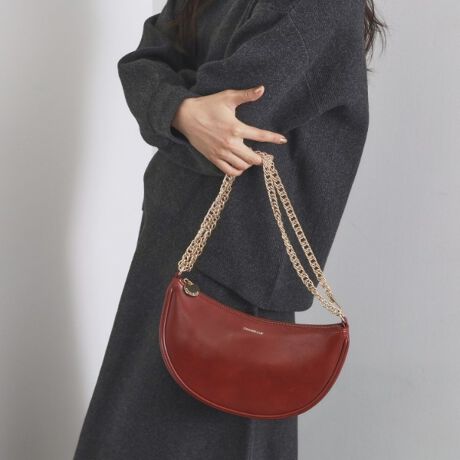 [^ԁFC7114074]ghƎ[͂ǂ킹郀[VGbgobOEBe[ŴICfނgpEgh̃[^VGbg̃fUCobOE500mlybg{g[́E蕔̓^`F[gpE|ɂȂȂߊ|ɂł2WAYdlE|Pbgtōׂȉו̎dɕ֗|PbgF1yfUCzgĥICgp~hTCỸfUCobOB^̃VGbgŁA{̑Oʏ㕔̃uhS肰ȂfUC|CgłB蕔̓^`F[gpAȈۂŁAȂȂߊ|ƌ|ǂɂΉł2WAYdlB500mlybg{g[͂ŁAghƎ[͂ǂ킹ACełB|Pbgtōׂȉו̎dɕ֗Ȃ̂|CgłBfނŃCh{XgiC71|14020j2WAY~h{XgiC71|14019jA~j`[iC71|94062j܂B|Pbg聡500mlybg{g[\|\ȂȂߊ|\Ɩ̊֌WɂAۂFČꍇ܂B܂Ap\REX}[gtHȂǂ̊ɂA኱iƉ摜̃J[قȂꍇ܂Bd:335g