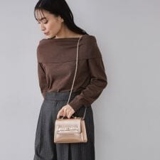 シャイニー合皮スクエアデザインチェーンミニショルダーバッグ