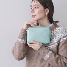 シュリンク合皮スクエアミニショルダーバッグ【軽量／長さ調整可能】