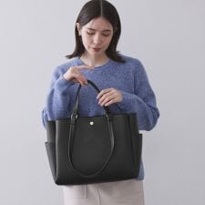 シュリンク合皮大容量トートバッグ【人間工学／軽量／A4サイズ対応／2WAY】