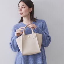 サイドウィングミドルトートバッグ【2WAY／軽量】