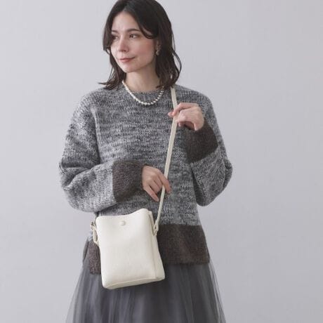 [^ԁFC7115005]OwdlIڈȏɎ[͂X^COɍ킹₷Vv~jV_[obOEyʂ̃VNfނgpE\ʂɉʊ̂fނȂ̂ŃLY≘ꂪڗÂ炢̂|CgE{̑Oʂ̃uh胁^p[c肰ȂfUC|CgɁEו𕪎Uł3wdlE{̌TCh̓}OlbgdlŊJyE{̓̓t@Xi[dlŖhƖʂSłEV_[Xgbv͒\EV_[Xgbv͌Ɋ|ۂɃSɂfUCɁE|PbgtŁAׂȉו̎dɕ֗łB|PbgF2iAO|PbgF1A|PbgF1jƖ̊֌WɂAۂFČꍇ܂B܂Ap\REX}[gtHȂǂ̊ɂA኱iƉ摜̃J[قȂꍇ܂Bd:245g