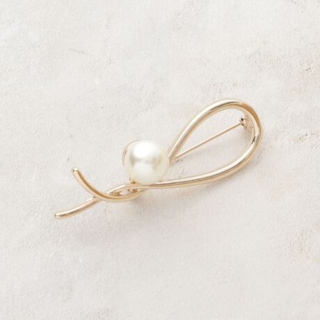 [^ԁFC7135811]ꂽіڂ̂悤ȃfUCR[fBl[g̃|CgɂȂu[`yfUCzіڂv킹郁^bN`[tԂtFCNp[݁A܂ĉ؂₩Ɍ܂ByȂ|Cgze[[h̃yN[lbNɗ߁Aʋ΂T̂ꂢ߂܂ŕi悭dグ܂BƖ̊֌WɂAۂFČꍇ܂B܂Ap\REX}[gtHȂǂ̊ɂA኱iƉ摜̃J[قȂꍇ܂B