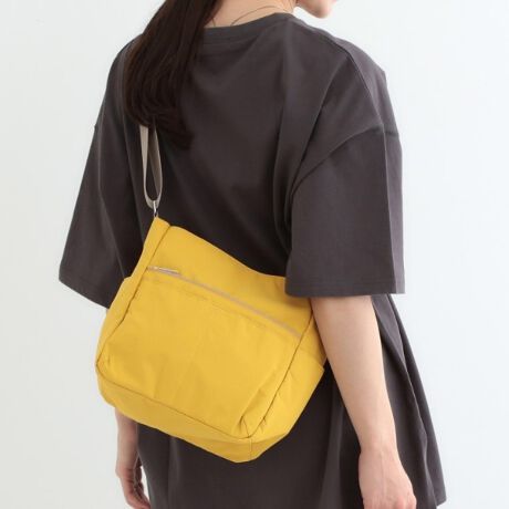 [^ԁFC7002018]yfUCz킹10̃|PbĝV_[obOłB{̂͌yfނŎdグĂ̂ŁAigł͂ȂsɎĂ̂߂łB͒ԂłAtĂ͖邢It߂łBy@\z{̂ɂ͝fނgpĂ܂Bǐʂ͉ivł͂܂jydlzE|PbgF~3 O~7Ɩ̊֌WɂAۂFČꍇ܂B܂Ap\REX}[gtHȂǂ̊ɂA኱iƉ摜̃J[قȂꍇ܂Bd:215g