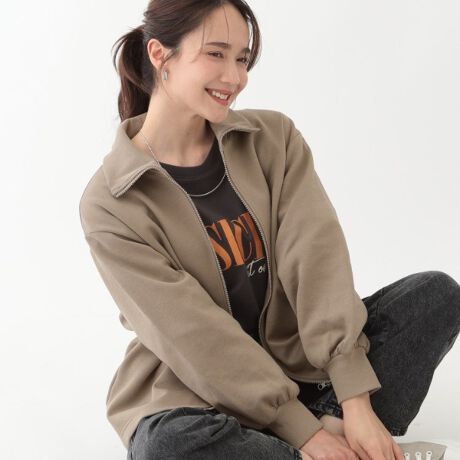 [^ԁFC6232004]yfUCzX|[eBȈۂɂȂ肪ȃWbvAbvu]AlۂĂƊA`ʋ΃JWA܂Œ܂킹邱ƂlĂ肵܂B݂Ƒu͂╝LŁAt@Xi[܂ŕƃX^CbVA̓vbVAbvƔB̐ɐ؂ւA悢RN[VGbgA͑O㍷J[uCɂ邱ƂŒ邾ŃT}܂B񌳂܂Ńt@Xi[ċ܂JƁAʂҁBt@Xi[͏ォJ邱Ƃ\ȋtJI[vt@Xi[ŁAR[fɂ킹ăoXς邱Ƃł悤ɂ܂ByX^COzfނ̕\悭ꂢ݂Ȃ̂ŁAe[p[hpcȂʋ΃JWAX^CɂB̃t@Xi[JāAChpcXJ[gȂǂ킹ď炵NV[R[f߂łBɂ̓Ci[Ƀ^[glbNC[hAgȂĂAvgT⃌[XȂǉʊCi[āAt@Xi[ĂƂ݂lۂJWAR[f܂Byfށz\ʂꂢȌyʃW[WfނgpĂ܂BydlzE|PbgF~2Ɩ̊֌WɂAۂFČꍇ܂B܂Ap\REX}[gtHȂǂ̊ɂA኱iƉ摜̃J[قȂꍇ܂B