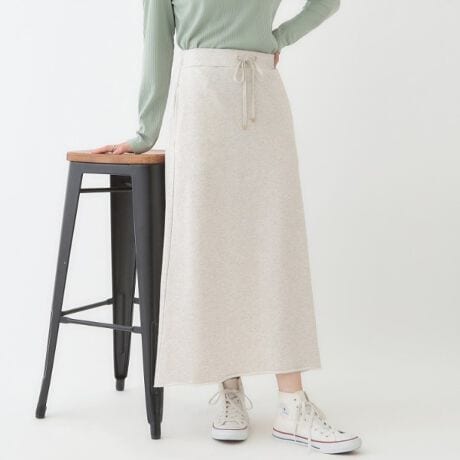 [^ԁFC6272002]yfUCz肵VGbgɂACXJ[gBёfނgpAlJWAȕ͋CɂĂ܂B̌^ꂢɌVGbgƁA񂪂ꂢɌ䊴ɂ܂BEGXg̓SŒE̍ۂyłBJWAȒɂgőlۂĂ܂B͏J[悤؂ςȂdlłȂꊴ܂ByX^COzCႢɂ͂jbgAȂ΃vgTȂǁAJWAgbvXȂ畝L󂯂邱ƂoVGbgB̓Xj[J[߂łACɂ̓T_߁ByfށzJWAA{gɍœKȌ݂̗уW[WgpĂ܂BydlzE|PbgF~2EEGXgSEhXgEnȂCgO[i011j͂ⓧ邽߁ACi[̒p߂܂BƖ̊֌WɂAۂFČꍇ܂B܂Ap\REX}[gtHȂǂ̊ɂA኱iƉ摜̃J[قȂꍇ܂B