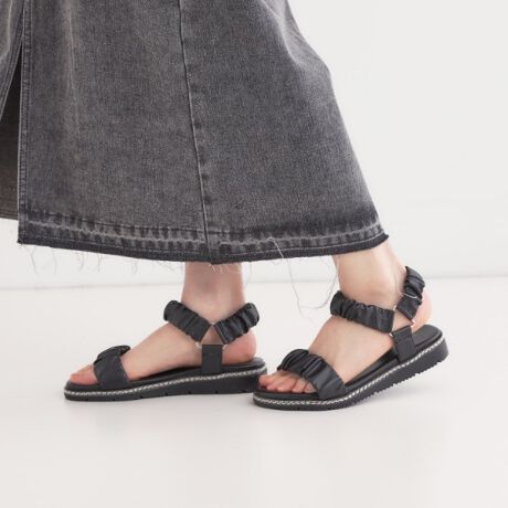 [^ԁFC7012503]߃|Cg1CgŋȐ̂̃MUMU\[́A΂y₩ŕsɂdlƂȂĂ܂B߃|Cg2~ɂ͂ӂӂ̃NbVĂAԂ̎gpłɗD݌vB߃|Cg3ƕƍbɂ̓MU[SgpĂAɗDtBbgpJpJɂłB̏i͔Ŕ܂B炩߂BƖ̊֌WɂAۂFČꍇ܂B܂Ap\REX}[gtHȂǂ̊ɂA኱iƉ摜̃J[قȂꍇ܂Bd:Б165g(TvTCY)