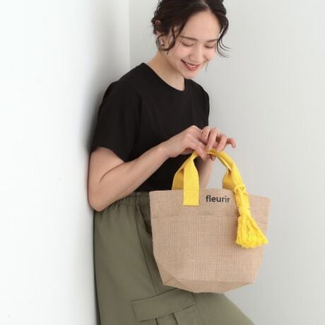 [^ԁFC7002303]yfUCzĂ炵fނ̃W[gobOłB`g[gTCYȂ̂ŁAߏȂǂւ̂oɕ֗ȃTCYłBV[Y͖nƃ[uvg̑ɁAqẼvg6FWJłBCG[IW͓ɉĂɂ߂ȃJ[łByJ[ʁzubN(019J[)͂mI΂g₷̂ŁAĂ}XgJ[BCG[(032J[)AIW(067J[)Au[(092J[)̓x[VbNJ[̃R[f̍FƂĊ􂵂܂BfjX^CƂDB[u(119J[)AqE(419J[)̓VvȃR[fɃvXƃANZgɂȂA߂łByql炢RgzENbagB@N̂͑O|PbgɕʂĂĂɎg₷ȂĂ܂B@(g:156cm@̌^:ʁ@[ũubNwjEG߂Ƀsb^ȃfUCB@eʂ肠̂ōzAX}zAnJ`ȂǓĂ܂]TB@ig:153cm@̌^:ʁ@[ũubNwjE^bZtW[gobOɈڍꂵčw܂B@傫傤ǗǂAVvȒɑ傫߂̃^bZĂāADȃfUCłB@FႢłǂ̐FfGŔY݂܂A悸̓ubNQbgłB@ʂ̐F~ȂႤ܂B@ig:151cm@̌^:ӂ@ñubNwj@Ƃ̂𒸑ՂĂ܂BydlzE|PbgF~1Ɩ̊֌WɂAۂFČꍇ܂B܂Ap\REX}[gtHȂǂ̊ɂA኱iƉ摜̃J[قȂꍇ܂Bd:220g(TvTCY)