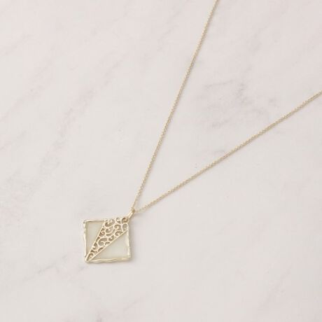 [^ԁFC7082053]DɗhVv_lbNXyfUCzꂽ`̃y_g̃lbNXB_炩ȃJ[̑gݍ킹A@ׂȃfUC͂Ă܂BDɗh鑕؂₩vXAgʂȃV[ɂ҂ȃACełBVvłȂ瑶݊A܂܂ȃR[fBl[gɎRɗn݂܂B܂AE₷XC_[dlŁAKɂg܂By@\zXC_[Œ\004 AC{[nAS[hJ[bL020 O[nAVo[J[bL070 sNnAsNVo[J[bLƖ̊֌WɂAۂFČꍇ܂B܂Ap\REX}[gtHȂǂ̊ɂA኱iƉ摜̃J[قȂꍇ܂B