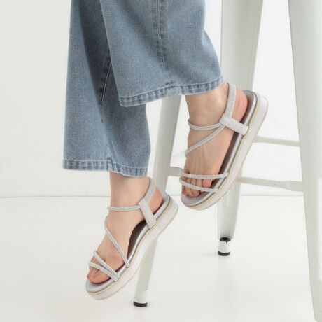 [^ԁFC7012500]LLƂĂT_B߃|Cg1CgŋȐ̂\[͑΂y₩ŕsɔɂdlƂȂĂ܂B߃|Cg2~ɂ͂ӂӂ̃NbVĂAԂ̎gpłɗD݌vB߃|Cg3ƕɂ̓MU[SgpĂAɗDtBbgpJpJɂłB̏i͔Ŕ܂B炩߂BƖ̊֌WɂAۂFČꍇ܂B܂Ap\REX}[gtHȂǂ̊ɂA኱iƉ摜̃J[قȂꍇ܂Bd:45(24.5cm)Б70g