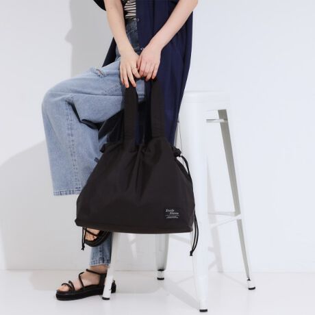 [^ԁFC7004004]yfUCzyfނgp傫߂̃g[gobOłBigȊOɂAW◷sȂǂɂ߂̃TCYłByiƋВ̗lɂȂ̂łӂƂ킢o܂By@\z{̂ɝfނgpĂ܂Bǐʂ͉ivł͂܂jydlzE|PbgF~3 O~1EA4t@C[Ɩ̊֌WɂAۂFČꍇ܂B܂Ap\REX}[gtHȂǂ̊ɂA኱iƉ摜̃J[قȂꍇ܂Bd:220g