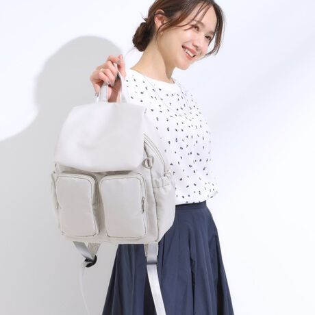 [^ԁFC7004008]yfUCztgɗ̃|Pbg2bNłBƂRpNgTCYȂ̂ŉוȂAigɂ߂łBy@\z{̂ɝfނgpĂ܂Bǐʂ͉ivł͂܂jydlzE|PbgF~5 O~5Ɩ̊֌WɂAۂFČꍇ܂B܂Ap\REX}[gtHȂǂ̊ɂA኱iƉ摜̃J[قȂꍇ܂Bd:395g