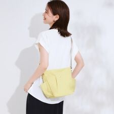 【撥水】フロントタック9ポケットショルダーバッグ