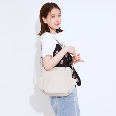 [^ԁFC7004005]yfUCztg̃|PbgɃ^bN{Ăӂ炵C[WɎdグ܂BƊO9̃|PbĝŁAו̐₷łBcɎdグĂ܂̂ŁA킹ۂɃXbLƌ܂ByfUCz{̂ɝfނgpĂ܂Bǐʂ͉ivł͂܂jydlzE|PbgF~5 O~4Ɩ̊֌WɂAۂFČꍇ܂B܂Ap\REX}[gtHȂǂ̊ɂA኱iƉ摜̃J[قȂꍇ܂Bd:210g