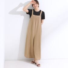 シューラルー(SHOOLARUE)の【洗えるS-LL】裏がサラサラ やわらか ギャザーサロペット