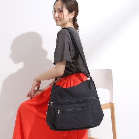 [^ԁFC7004010]yfUCz|̃g[gƃbNɂȂAV_[RtւƎ΂ߊ|̃V_[ƂĂg3WAYdl̃obOłB肰Ȃiq̓ngpAJWAȂۂɎdグ܂By@\z{̂ɂ͝ngpĂ܂Bǐʂ͉ivł͂܂jydlzE|PbgFt@Xi[t~1 O~6it@Xi[t~4jEA4t@C[Ɩ̊֌WɂAۂFČꍇ܂B܂Ap\REX}[gtHȂǂ̊ɂA኱iƉ摜̃J[قȂꍇ܂Bd:365g