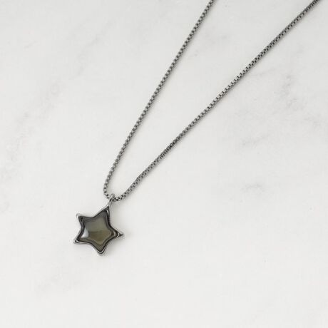 [^ԁFC7084008]̊̂鐯^NAlbNX |2WAYdl|Xl[N`F[ɁÅ̂鐯^̃NA`[tlbNXBVvłȂ݊̃fUCŁÂNAbv܂Bς邱ƂŁA2WAYŊyނƂłAV[ɍ킹X^C܂Bi̓̊̂鐯^NA`[tF̌`VѐSAǂȃR[fBl[gɂANZgƂĊ􂵂܂BXl[N`F[FꂽXl[N`F[AGKgȈۂ^Al̖͂Ă܂B2WAYfUCFXChp[cgāAς邱ƂňقȂX^CyނƂł܂BtȑɂAtH[}ȑɂœKłBJ[WJ006FVo[J[bL~NAFN[ŃX^CbVȈۂ^ԃJ[B007FS[hJ[bL~Cgx[WF݂̂J[܂𖾂邭ʂ܂B019FubN^J[bL~O[F_ŃVbNȕ͋CoAʂȃV[ł􂵂܂B낢̃sAXiiC70|84300jpӂĂAꊴ̂X^COy߂܂BƖ̊֌WɂAۂFČꍇ܂B܂Ap\REX}[gtHȂǂ̊ɂA኱iƉ摜̃J[قȂꍇ܂B