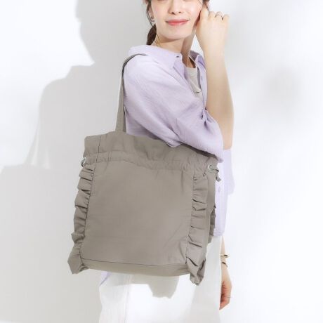 [^ԁFC7004013]yfUCzTCh̃t|Cg̃g[gobOłBiċВfUCɂł܂By@\z{̂͝fނgpĂ܂Bǐʂ͉ivł͂܂jydlzE|PbgF~3EA4t@C[Ɩ̊֌WɂAۂFČꍇ܂B܂Ap\REX}[gtHȂǂ̊ɂA኱iƉ摜̃J[قȂꍇ܂Bd:160g