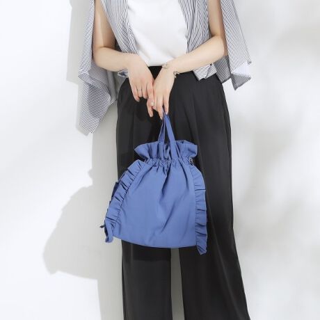 [^ԁFC7004013]yfUCzTCh̃t|Cg̃g[gobOłBiċВfUCɂł܂By@\z{̂͝fނgpĂ܂Bǐʂ͉ivł͂܂jydlzE|PbgF~3EA4t@C[Ɩ̊֌WɂAۂFČꍇ܂B܂Ap\REX}[gtHȂǂ̊ɂA኱iƉ摜̃J[قȂꍇ܂Bd:160g