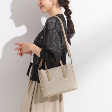 [^ԁFC7004011]yfUCzLoX悤ȍgpĂ̂ŁAG߂łڂɏdȂ肷₷g[gobOłBy@\zO\ȃV_[RtĂ̂ŗJ邱ƂłAV[ɍ킹ăg[gƎgł܂BydlzE|PbgF~2Ɩ̊֌WɂAۂFČꍇ܂B܂Ap\REX}[gtHȂǂ̊ɂA኱iƉ摜̃J[قȂꍇ܂Bd:370g