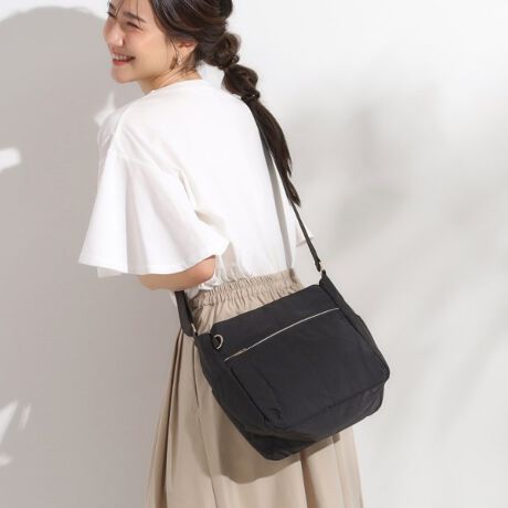 [^ԁFC7004025]yfUCzOƓɍ킹10̃|PbĝV_[obOłB{̂͌yfނŎdグĂ̂ŁAigł͂ȂsɎĂ̂߂łBy@\z{̂ɂ͝fނgpĂ܂Bǐʂ͉ivł͂܂jydlzE|PbgF~3 O~7Ɩ̊֌WɂAۂFČꍇ܂B܂Ap\REX}[gtHȂǂ̊ɂA኱iƉ摜̃J[قȂꍇ܂Bd:225g