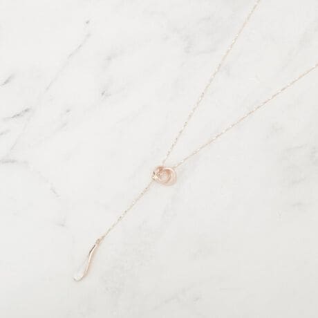 [^ԁFC7084009]ȃOƃNA`[t̐lbNXVvłȂA肰Ȃ݊lbNXBȃOƃhbv^̃NA`[t▭ɑgݍ킳AÂƏi˔fUCB̃lbNX́AXC_[Œ߉\Ȃ߁AȂ̍D݂V[ɍ킹œKȒɒł܂B̓̋C⑕ɍ킹āA݂ɃX^C`FWy߂̂͂łBɁAς邱Ƃ2WAY̎g\IJWAȓgAtH[}Ȃo܂ŁA܂܂ȃV[ɃtBbg܂B005 sNVo[bL | ÂƏĩoX▭B炵Ă܂B006 Vo[J[bL | NVbNŃX^CbVȈۂ^AǂȃR[fƂ007 S[hJ[bL | ӂS[WXȋPBʂȓɂ҂łBƖ̊֌WɂAۂFČꍇ܂B܂Ap\REX}[gtHȂǂ̊ɂA኱iƉ摜̃J[قȂꍇ܂B