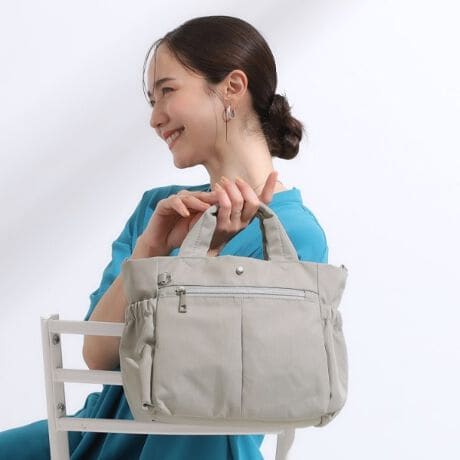 [^ԁFC7004031]yfUCzƊO9̃|Pbg~hTCỸg[gobOłBtg̃t@Xi[|PbgATCh̃I[v|PbgAC[̑Oɂ|PbgAwʂ̃|PbgA̓|PbgƁAו̎dɕ֗ȑ|PbgdlłBy@\z{̂ɂ͝ngpĂ܂Bǐʂ͉ivł͂܂jO\ȃV_[RtĂ̂ŁA2WAYłp܂BydlzE|PbgF~5 O~4Ɩ̊֌WɂAۂFČꍇ܂B܂Ap\REX}[gtHȂǂ̊ɂA኱iƉ摜̃J[قȂꍇ܂Bd:360g