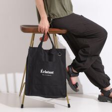 シューラルー(SHOOLARUE)の【ラッキーカラー推し活にも】うちわも入るキャンバストートバッグ