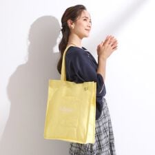 シューラルー(SHOOLARUE)の【ラッキーカラー推し活にも】うちわも入るキャンバストートバッグ