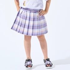 シューラルー(SHOOLARUE)の【100-150cm】ハートチャーム付きチェックプリーツスカート