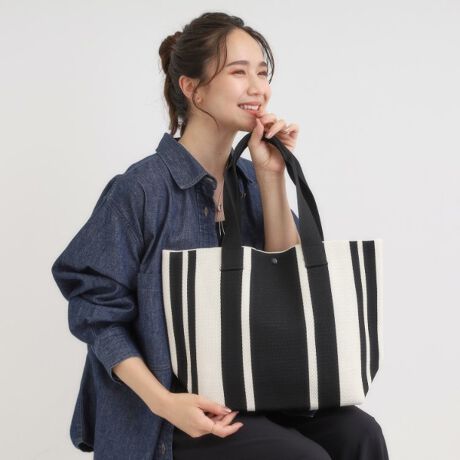 [^ԁFC7004033]yfUCz{̂jbgŎdグĂ̂ŁA炩JWAȕ͋CɎdグ܂BXgCvAփ{AqE3pӂ܂BVvR[fBl[g̃ANZgƂĂ߂łBydlzE|PbgF~1EA4t@C[Ɩ̊֌WɂAۂFČꍇ܂B܂Ap\REX}[gtHȂǂ̊ɂA኱iƉ摜̃J[قȂꍇ܂Bd:365g