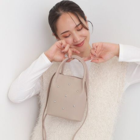 [^ԁFC7004055]yfUCzƂď߂̃tHl炵͋C̃V_[obOłBX^bY|CgŁAVvȃR[fBl[g̃|CgɂȂ܂By@\zO\ȃV_[RtĂ܂̂2WAYłgp܂BydlzE|PbgFO~1Ɩ̊֌WɂAۂFČꍇ܂B܂Ap\REX}[gtHȂǂ̊ɂA኱iƉ摜̃J[قȂꍇ܂Bd:205g