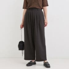 【S-LL】腰まわりや太ももを自然にカバー タックワイドパンツ