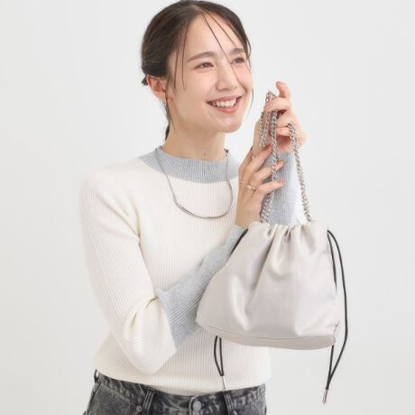 [^ԁFC7004065]yfUCzgĥВfUC̃V_[obOłB{̂̓VCj[fނȂ̂ŁAVvR[fɍ킹ƃ|CgɂȂ܂BX}z₨zȂǂ̂ƂĂoۂɕ֗łBydlzE|PbgF~1Ɩ̊֌WɂAۂFČꍇ܂B܂Ap\REX}[gtHȂǂ̊ɂA኱iƉ摜̃J[قȂꍇ܂Bd:170g