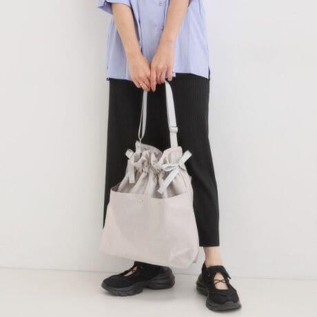 [^ԁFC7004064]yfUCz{̂͑eʂŁAוȂ߂̎̓TCh̕RiătHς܂BVCj[ȐngpĂ̂ŎĂ邾ő݊̂obOłBnh͒߂Œł̂ŁAɂ΂߂ɂł܂BOʂɑ傫߂̃|PbĝŁÂɕ֗łBydlzE|PbgF~2 O~1EA4t@C[Ɩ̊֌WɂAۂFČꍇ܂B܂Ap\REX}[gtHȂǂ̊ɂA኱iƉ摜̃J[قȂꍇ܂Bd:280g